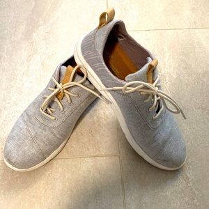 Tom’s Sneakers